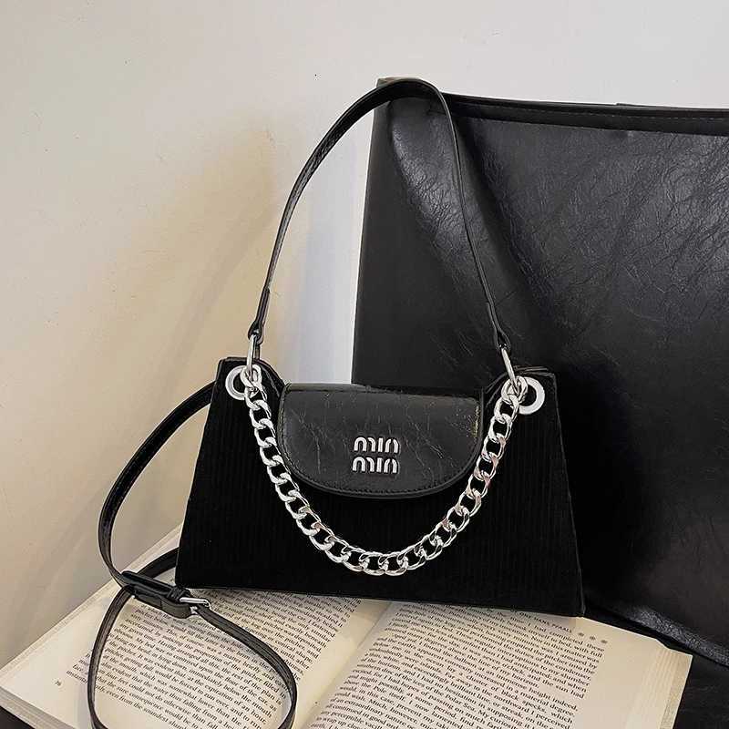Elegant Womens Leather Stylish Classic Crossbody Tote Bag Designer Shoulder Fashion Handbag For Daily Lifestyle M251216