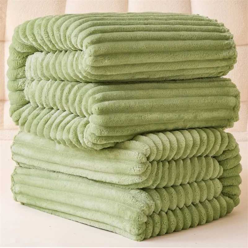 2025 new solid color winter milk fleece blanket coral fleece air conditioner blanket nap sofa blanket no pillowcase H251216 - view 4