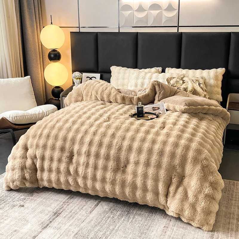 Luxury Faux Rabbit Fur Blanket for Winter Thickened Warm Double Layer Plush Blankets for Bed Fluffy Soft Warmth Quilt Comforter H251216 - view 3