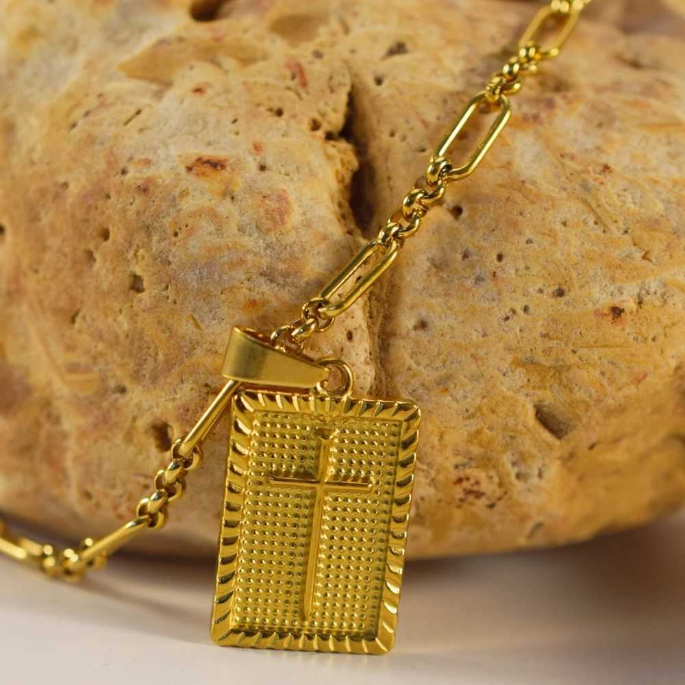 Hot Sale Faith Necklace Stainless Steel Cross Square Pendant Golden Paper Clip Chain Necklace M251216