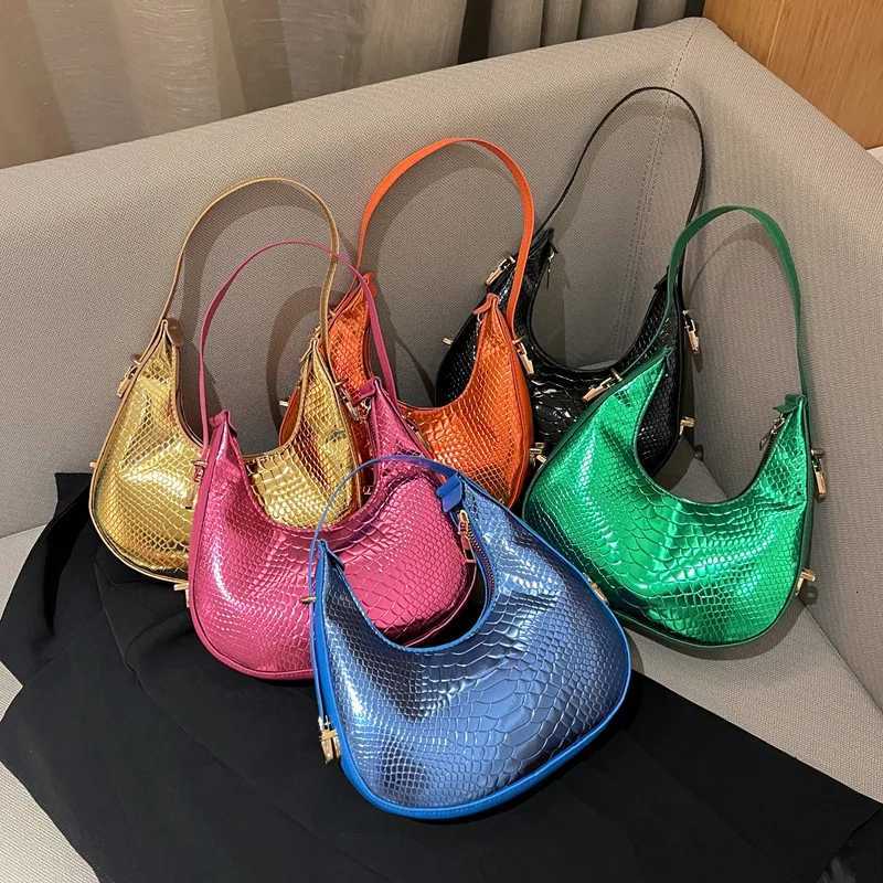 Women Design Serpentine Design Small Handbag Fashion Shoulder Underarm Bag PU Leather Laser Half Moon Bags M251216