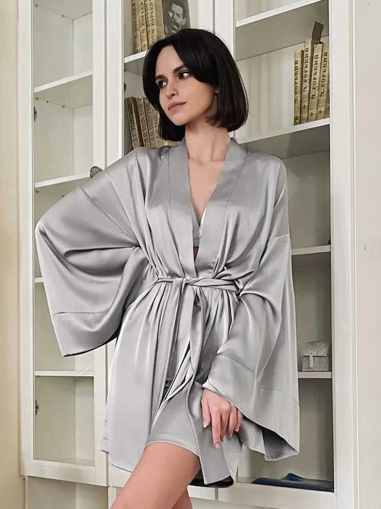 Sexy Womens Dressing Gown Flare Sleeve Bathrobe Female Black Loose Robes Women V-Neck Womens Nightwear With Sashes 2022 C251216