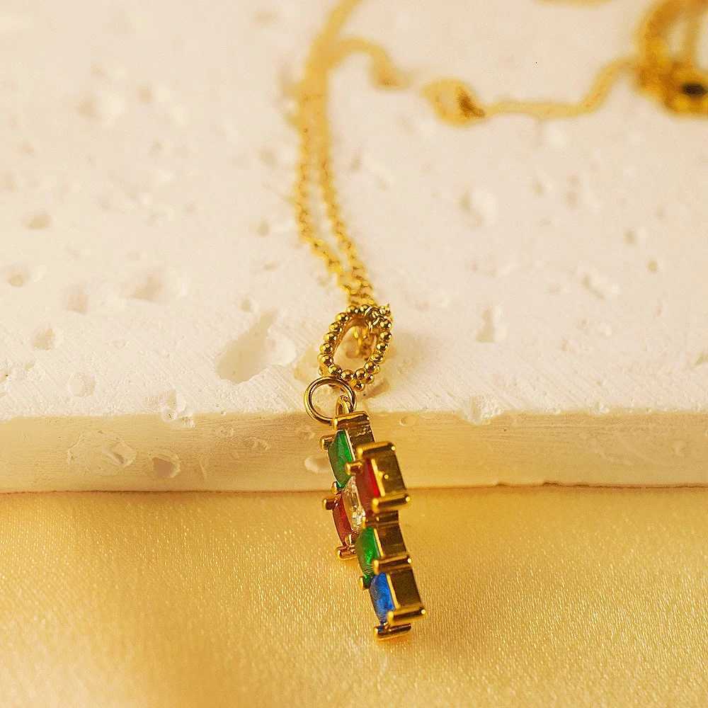 MECYLIFE 18K Gold Plated Zircon Cross Pendant Necklace Stainless Steel Waterproof Jewelry for Party Gift M251216