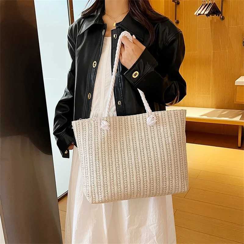 Fashion Large Capacity Straw Tote Bag Designer Women Handbags Handmade Woven Summer Beach Bag Casual Bali Travel Big Purse M251216