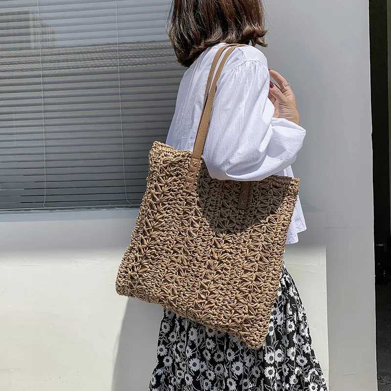 Square Hollow Straw Beach Bag Handmade Woven Shoulder Bag Raffia Rattan Shopping Travel Bag Bohemian Summer Vacation Casual Tote M251216