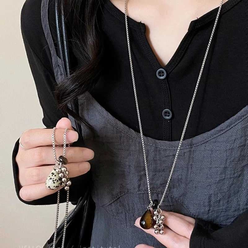 Natural Spotted Tiger Eye Stone Necklace for Women Vintage Water Droplet Grape Pendant Long Chain Necklaces Female Accessories M251216