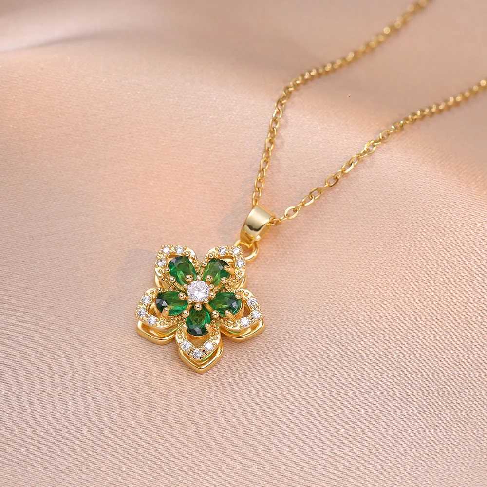Shiny Zircon Romantic Flower Pendant Necklace For Women Gold Plated Rotatable Flowers Choker Girls Wedding Party Luxury Jewelry M251216