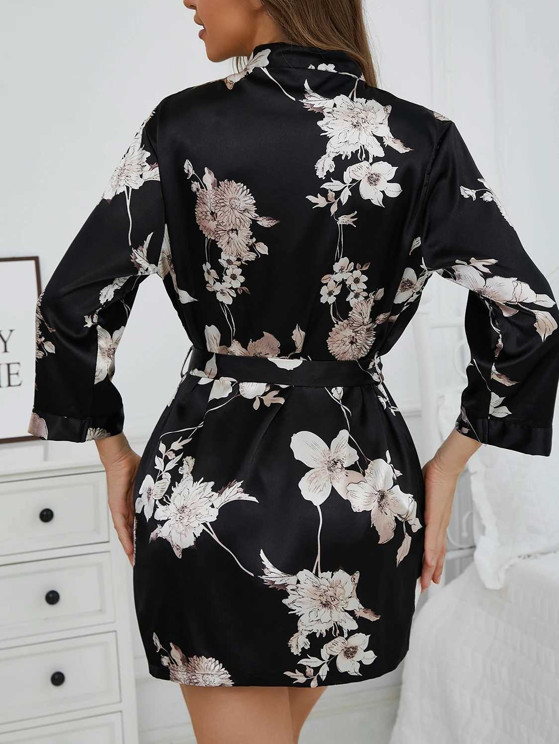 French-Inspired V-Neck Belted Robe Womens Lightweight Silk Loungewear Spring Floral Print Bathrobe with Flowy Sleeves C251216