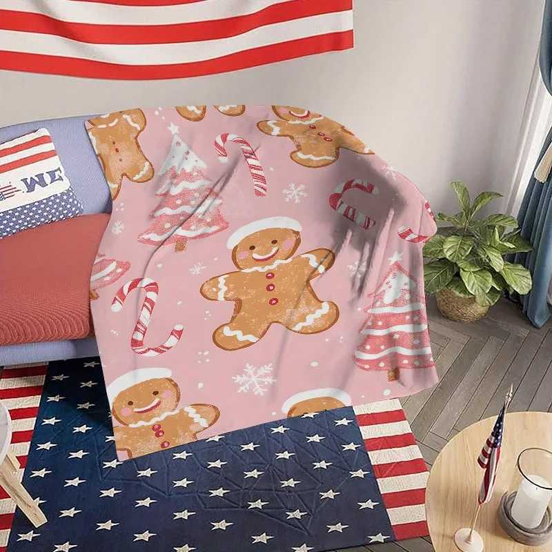 Cozy Vintage Christmas Gingerbread Flannel Throw Blanket - Soft Multipurpose Machine Washable H251216 - view 3