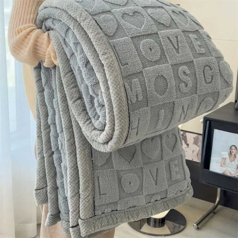 New Fleece Thick Lamb Blanket Double Sided Skin-Friendly Throw Blanket Warm Breathable Plush Striped Blankets Home Office H251216 - view 6