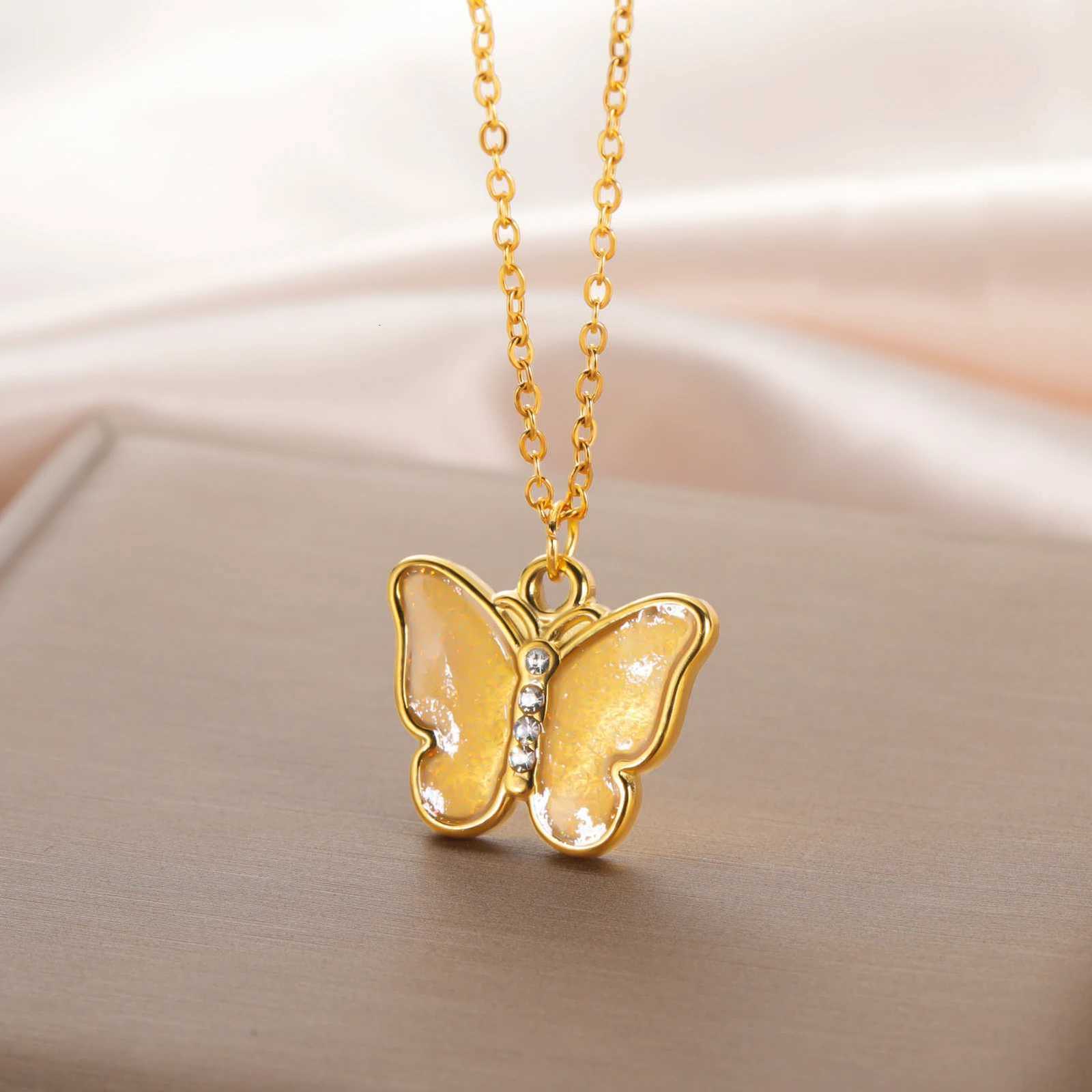 Cazador Clear Zircon Butterfly Necklace Stainless Steel Colorful Cute Womens Necklace Jewelry Birthday Gift Wholesale 2025 New M251216