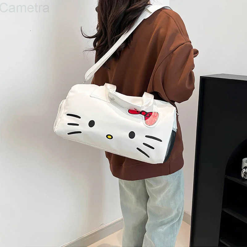Sanrio Portable Hellokittys Travel Bag Cartoon Luggage Bag Large Capacity One Shoulder Crossbody Bag Outdoor Bags for Woman H251216