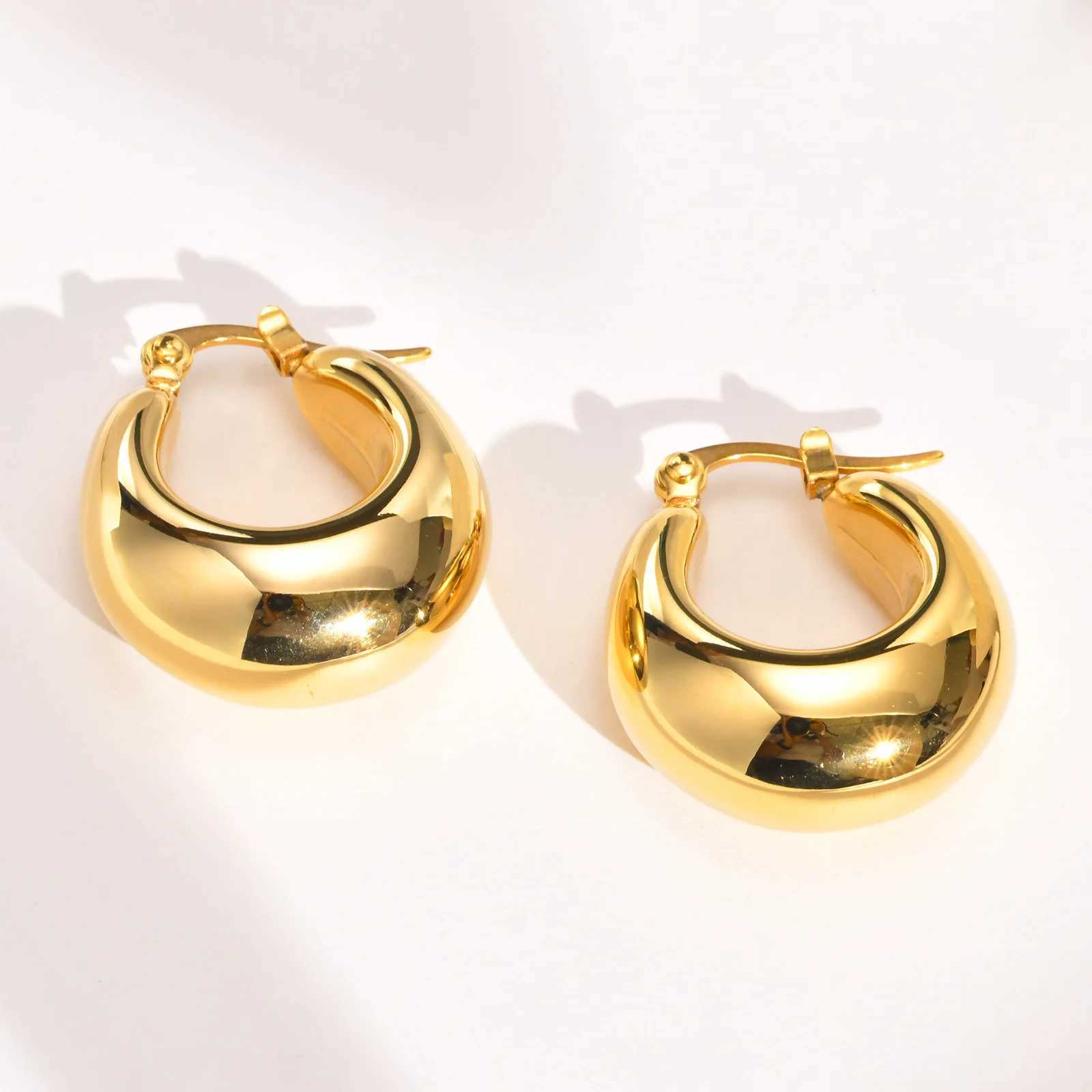 SKU Trendy Chunky Stainless Steel Hoop Earrings for Women Girls Lady Dainty Gold Color Half Hollow Round Circle Ear Jewelry G251216