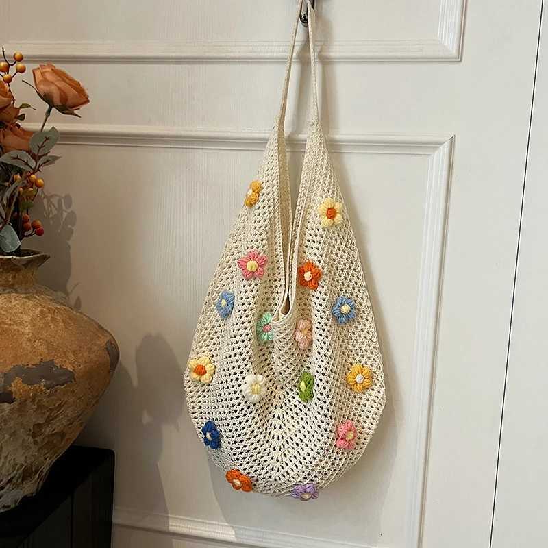 Women Flower Knitted Shoulder Bag Fashion Handbag Lightweight Crochet Tote Bag Casual Top Handle Bag Outdoor Travel Bag M251216