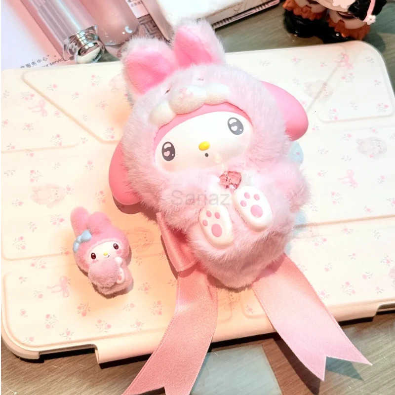 Sanrio Family Diamond Baby Free Series Surprise Random Vinyl Blind Box Pendants Plush Cute Decorative Item For New Year Present H251217