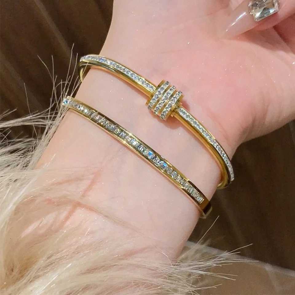 ZAKOL 2Pcs Stainless Steel Stackable s Set Micro Paved Crystal CZ Couple Holiday Gift Party Daily Jewelry M251217