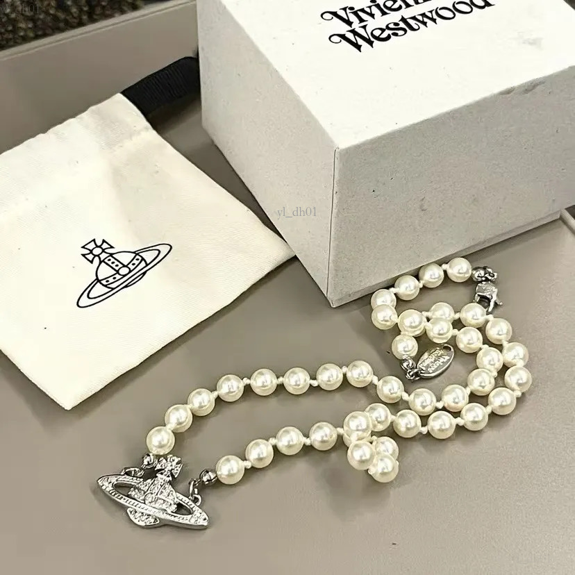 Viviane Weswood Necklace Designer Western Empress Dowagers Hot Saturn Pearl Necklace Womens Edition Star Full Dia Collar Chain Pink High Quality Saturn Jewelry 454