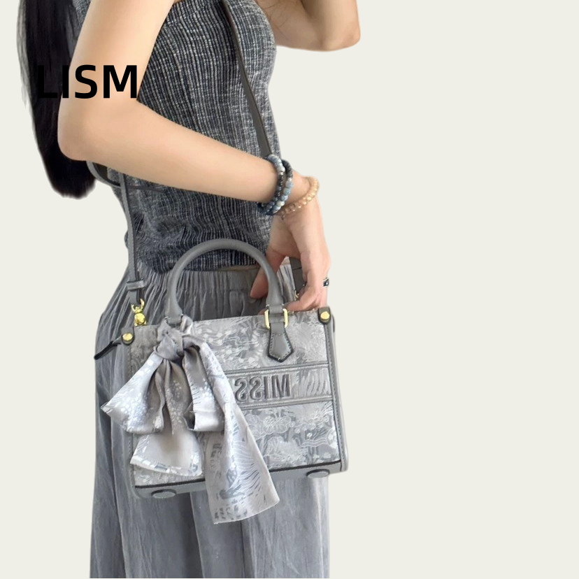 LISM Women's Chinese Embroidery Commuting Handbag Free Shipping Luxury Original Four Seasons Universal Shoulder Bag Art Fashion 3D Shopping Bag p