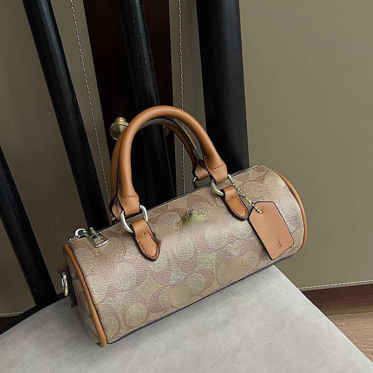 Totes Purses Round Cylinder Bag for Women Versatile Monogram Handbag Light Luxury Texture Shoulder Crossbody Bag