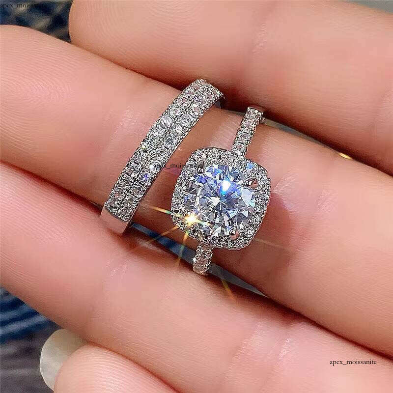 fashion Silver VVS Moissanite White Gold Geometric Crystal Diamond Wedding Ring Couple Set