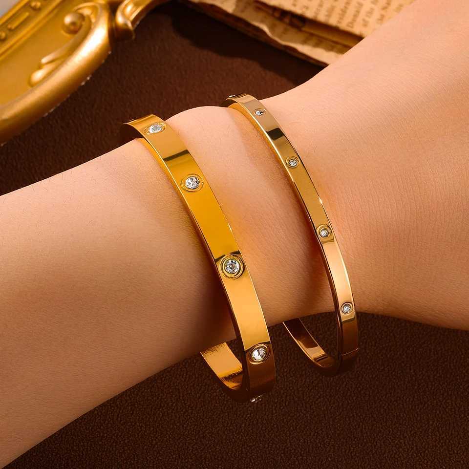 Minimalist Stainless Steel With Round Zircon Inlay Fashion Jewelry Accessory Silver/Gold/Rose Gold For Daily Wear Gifts M251217