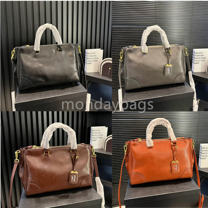 Designer bag Luxury shoulder bag Fashion bag Handbag Women's shopping bag Leisure bag Oil wax leather motorcycle bag