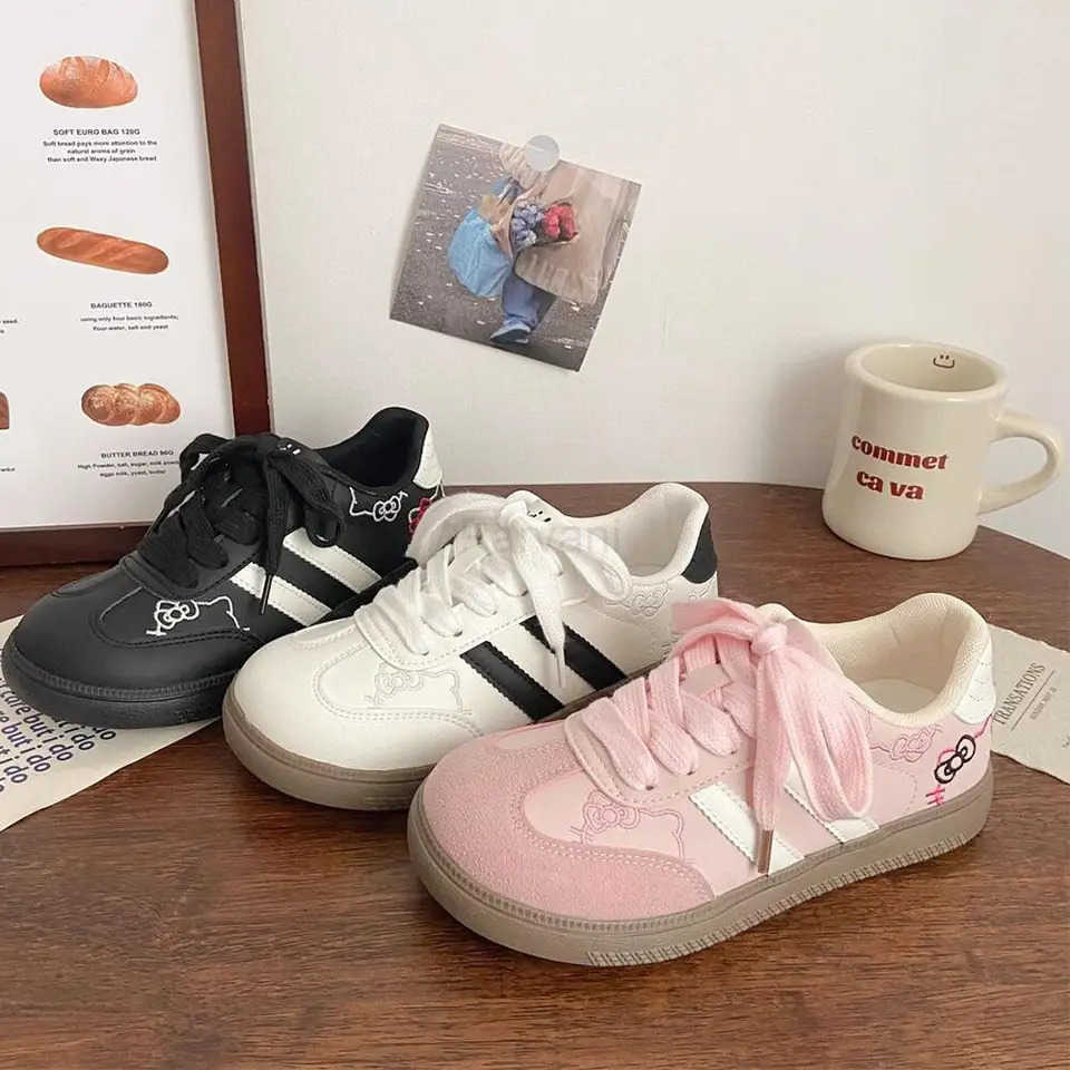 Sanrio 2025 Anime Girls Leisure Shoes Hello Kitty Cute Kawaii Cartoon Embroidery Sports Shoes Cute Thick Soled Shoes Student Shoes H251217 - view 3