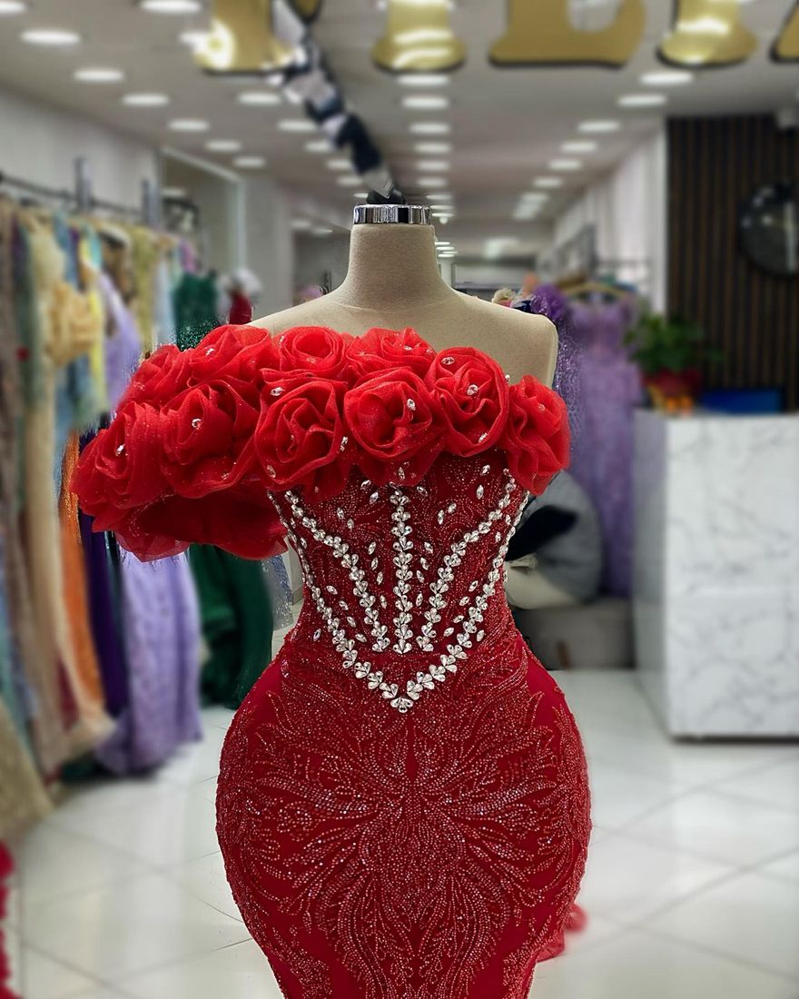 D17 Red Prom Dresses for Black Women Sheer Neck Illusion Beaded Lace with Rhinestones - Birthday Party, Second Reception, Engagement Gown
