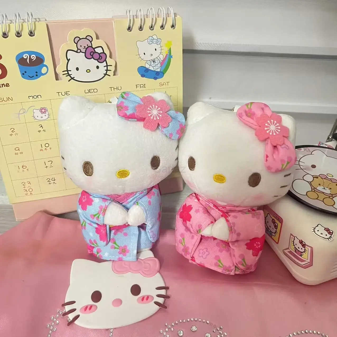 Sanrio New Kimono Hello Kitty Stuffed Doll Keychain Cartoon Kitty Cat Stuffed Pendant Keychains Bag Decoration Car Key Pendant H251217