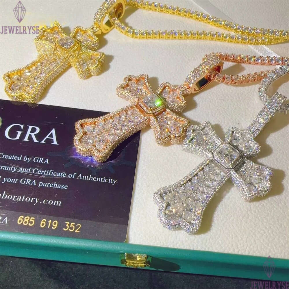 Pass the Diamond Tester VVS Moissanite 925 Sterling Silver Iced Out Hip Hop Pendants Diamond Jewelry Custom Cross Pendant