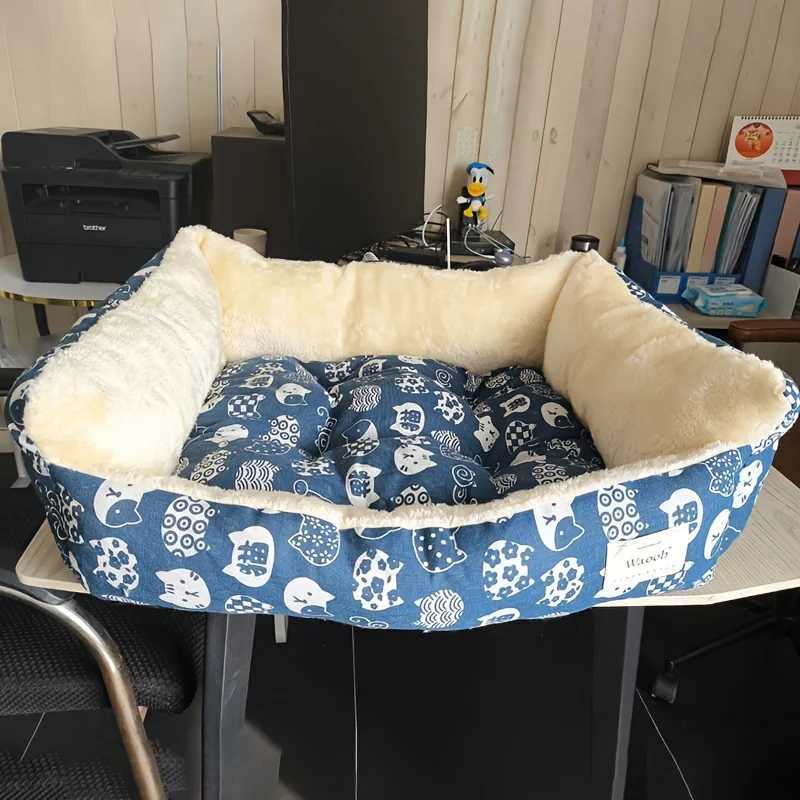 Petique Anchors Away Reversible Pet Bed - Large Soft Calming Pet Bed Anti-Anxiety Nonskid Bottom Premium Comfort Plus Pet B M251217