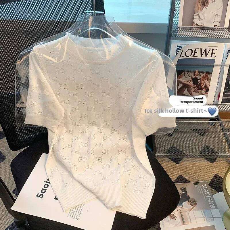 26ss Ice Silk Base Layer Knitted Top Women's Round Neck Loose Thin Summer New Fashion French Design Ladies T-Shirt Sweater Vest
