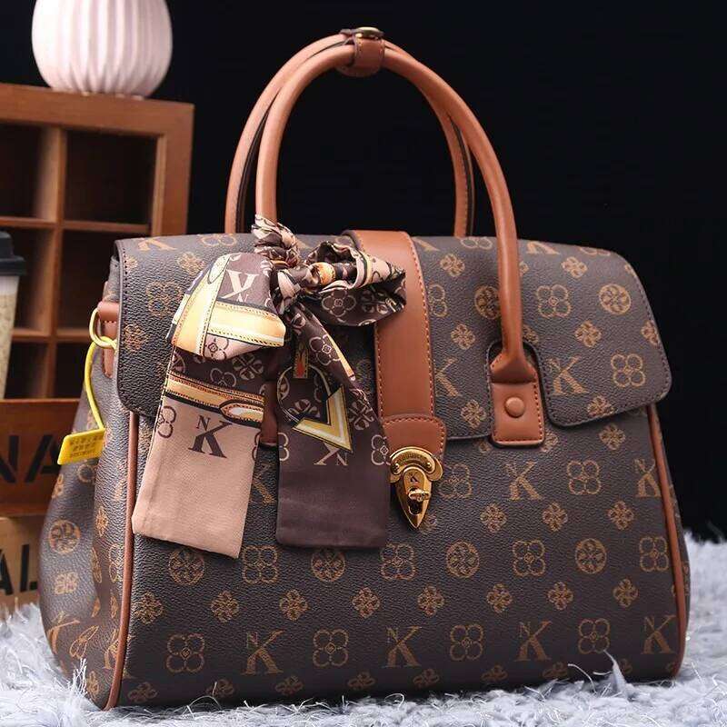 Light luxury brand women's new fashion versatile high-end handbag large capacity trendy single shoulder crossbody bag