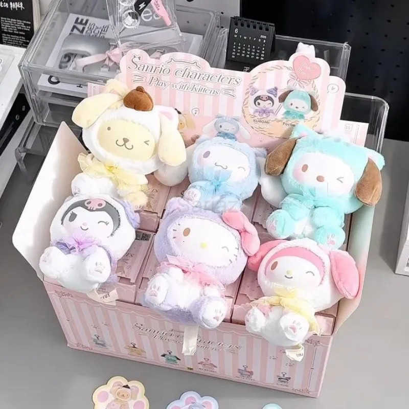 Sanrio Character Play With Kittens Series Plush Blind Box Kuromi My Melody Pochacco Pom Purin Cinnamonroll Kitty Doll Toys H251217