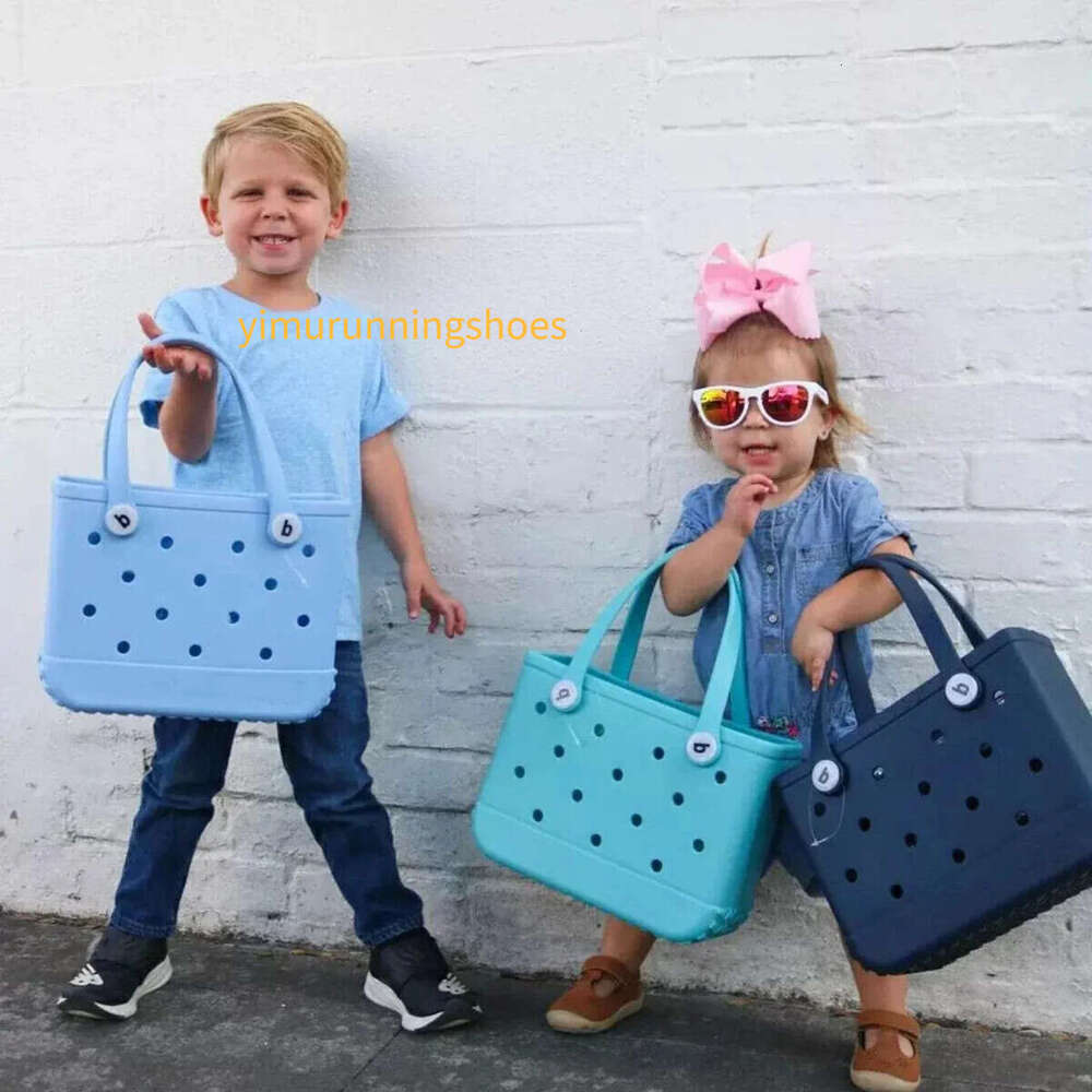 Childr Beach Bogg kids lunch EVA Waterproof Cute Summer Storage Baskets Fashion Kid Outdoor Picnic Small Solid Color Eva Bag z2