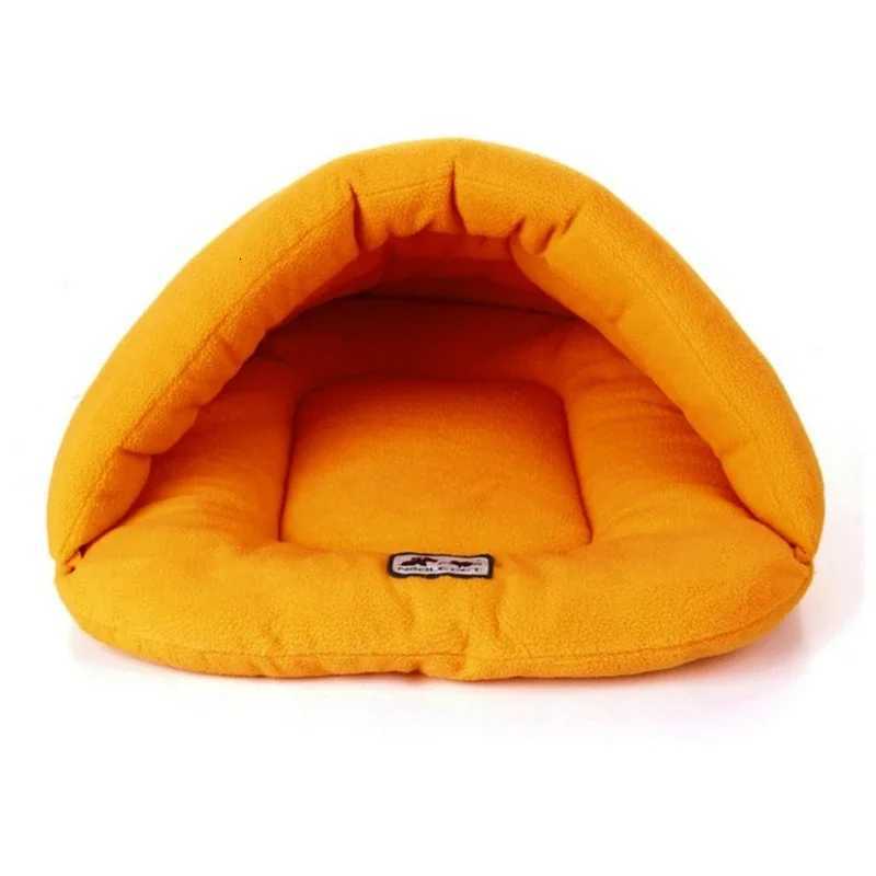 Pet Dog Cave Bed Thick Fleece Warm Soft Slipper Shape Beds for Puppy Cats Tent Sleeping Mats Winter Pets Indoor Triangle Nest M251217