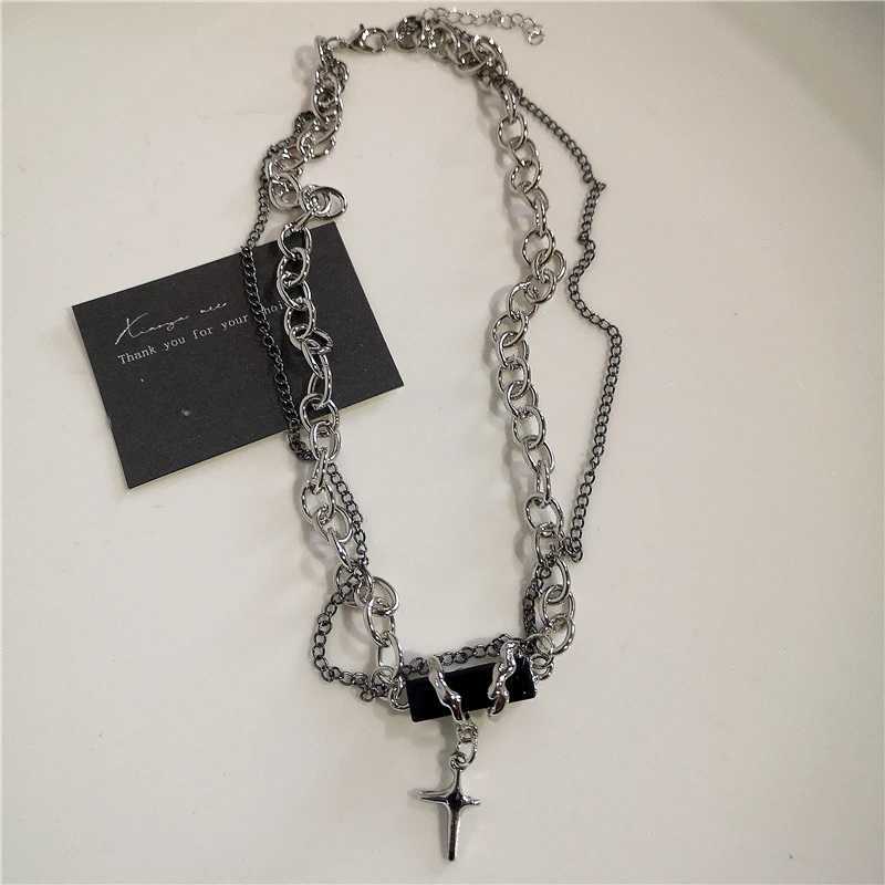 Punk Rock Black Heart Cross Pendant Chain Necklace For Men Women Cool Hip Hop Street Vintage 90s Y2K Grunge Goth Accessories G251217