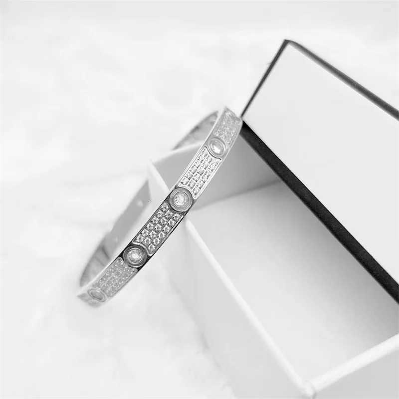 18k Gold Plated Luxury Inspired Ring 3 Row Fully Encrusted With Zircons Open Bangle Fashion Party Wear Jewelry Gift M251217