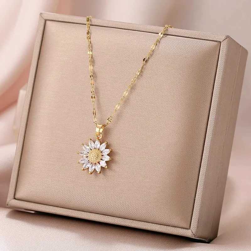 Elegant Sunflower Necklace Gift Set - Celebrate Love Loyalty G251217