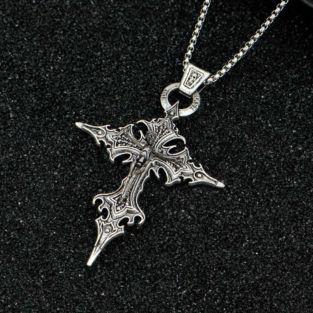 A Fashionable and Personalized Retro Gothic Nail Cross Skull Cross Pendant Necklace Halloween Necklace G251217
