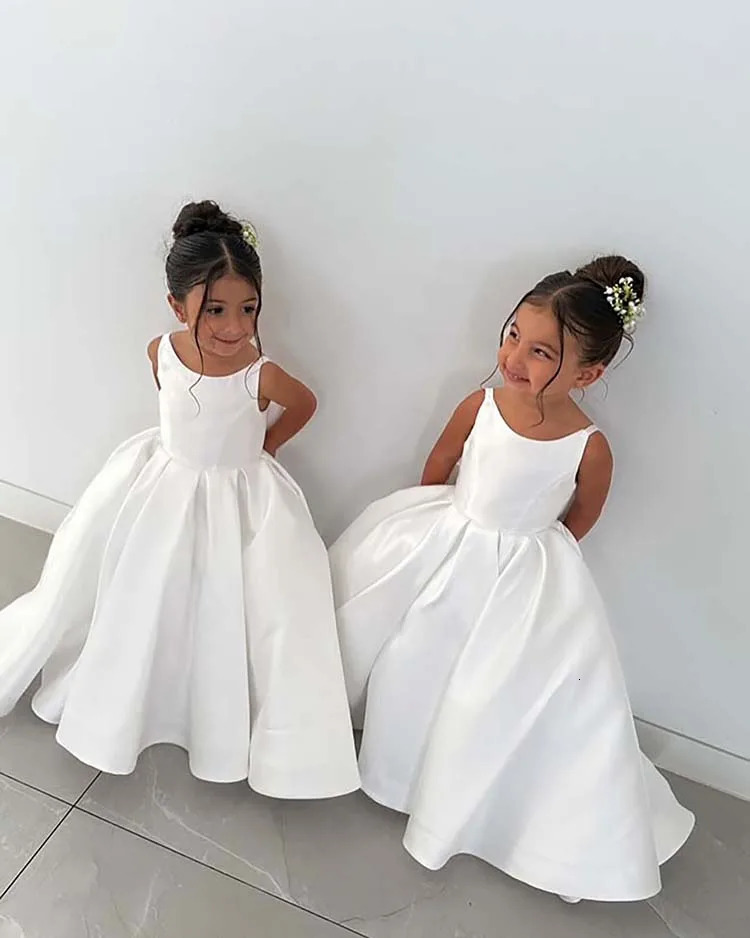 Ivory Flower Girl Dress With Bow Strap Mini Bridal Wedding Dress Kids Ball Gown 1st Communion Frock Customized Vestidos de Noiva 251216