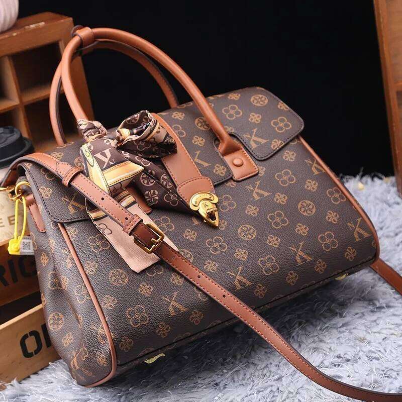 Light luxury brand women's new fashion versatile high-end handbag large capacity trendy single shoulder crossbody bag