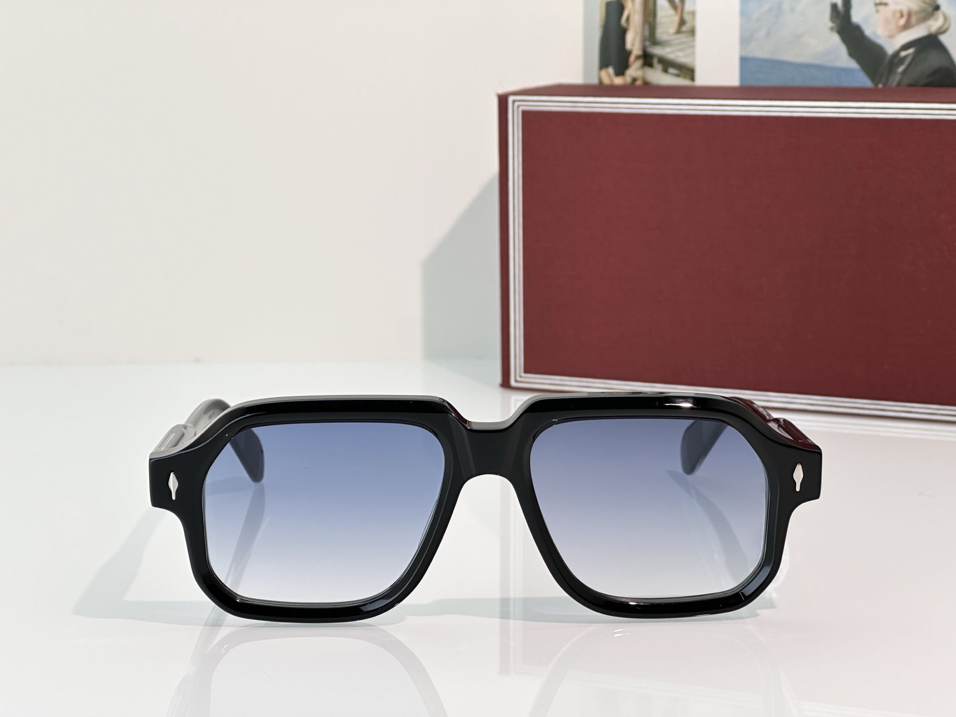 Womens Sunglasses For Women Men Sun Glasses Mens CHALLENGER Fashion Style Protects Eyes UV400 Lens With Random Box