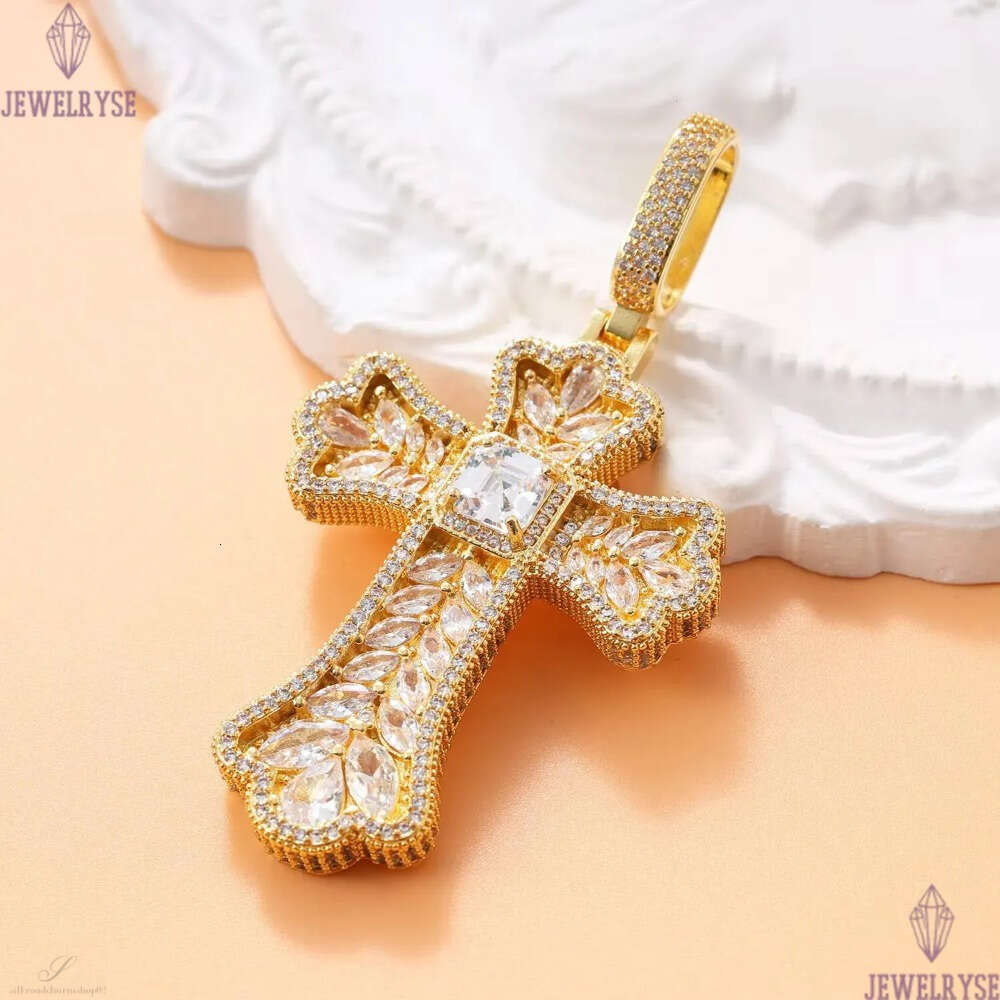 Pass the Diamond Tester VVS Moissanite 925 Sterling Silver Iced Out Hip Hop Pendants Diamond Jewelry Custom Cross Pendant