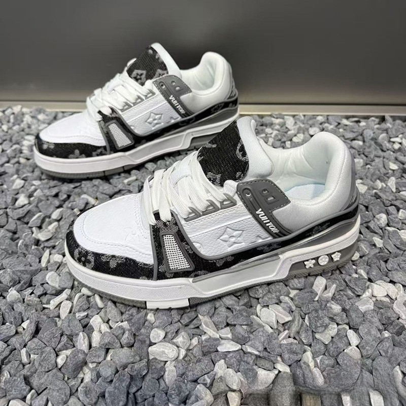Designer Shoes New Large Size Casual Lightweight Sports Shoes Non-Slip Breathable Trendy Men's Sneakers