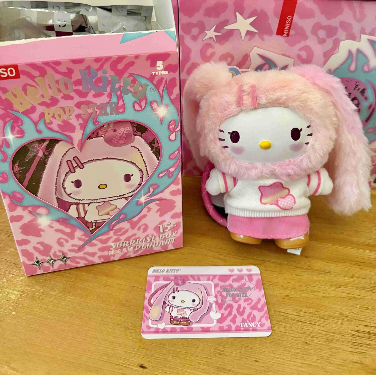 Sanrio Characters Hello Kitty Pop Star Series Vinyl Face Blind Box Toys Bag Pendents Keychains Ornaments Trendy Children Gifts H251217