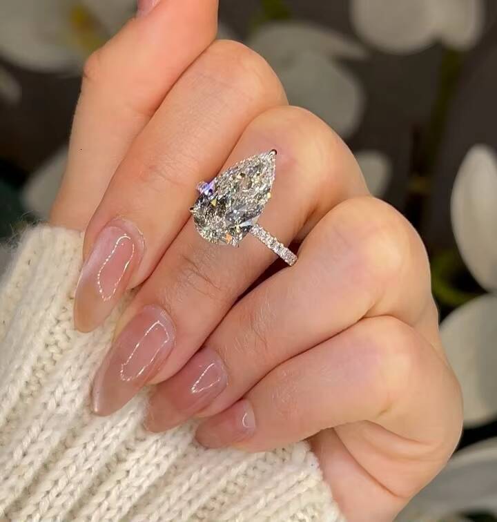 Luxury 10K 14K Solid White Gold CVD Lab Grown Diamond 5CT IGI Certificated Pear Cut Women Engagement Wedding Ring