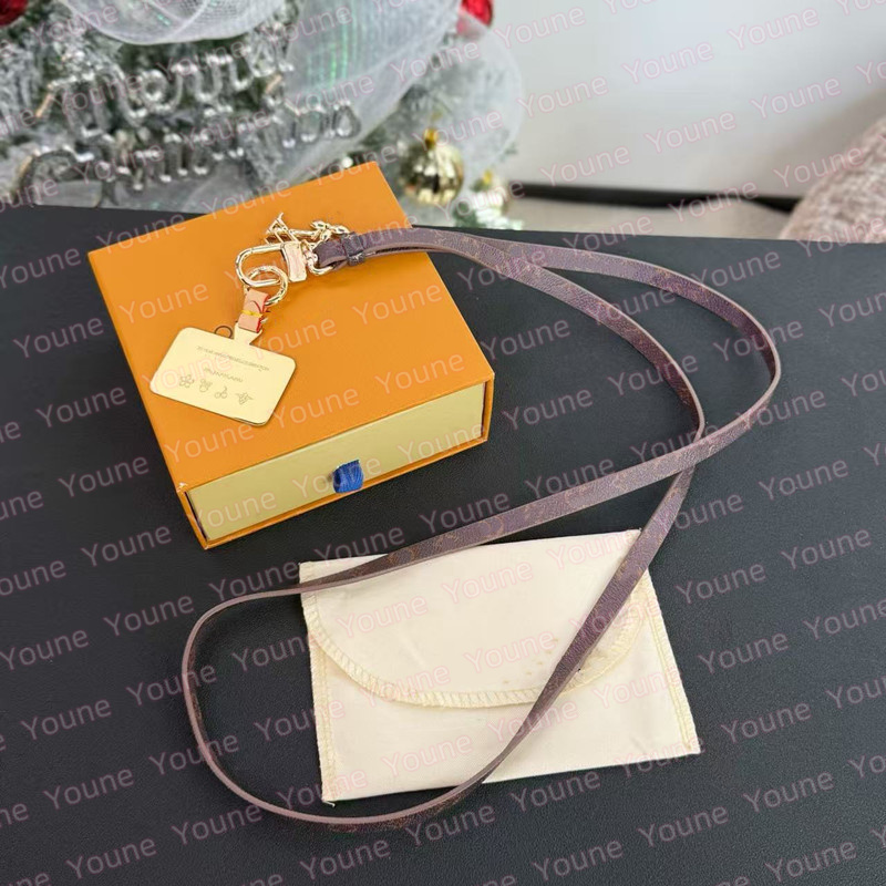 Keychains Lanyards Designer TM Denim Cerise Phone Holder Luuxry Crossbody Women Bag Charm Pendant Fashion Leather Lanyards Wallet Fashion Accessories 60cm