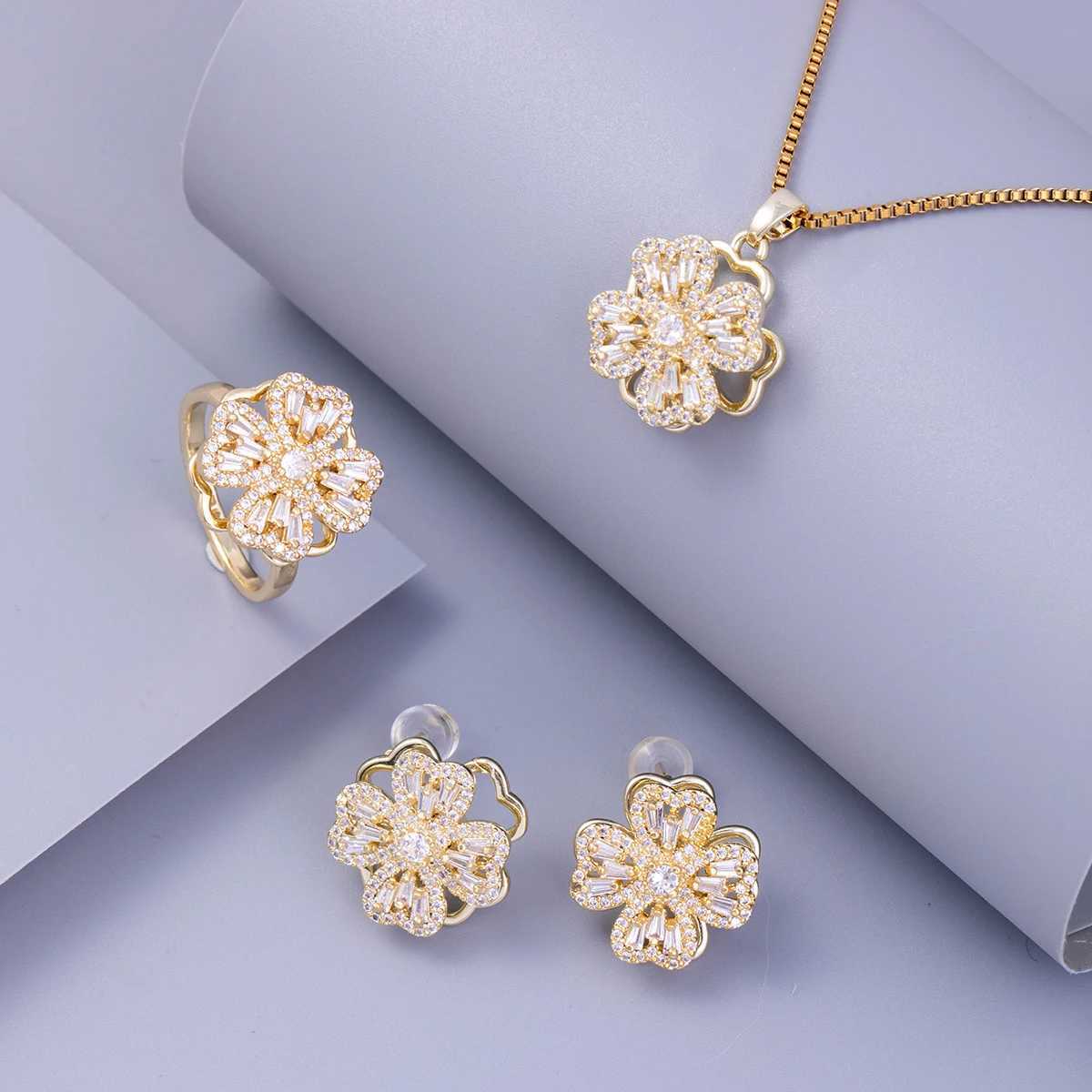 Popular Jewelry 4-Piece Set Super Flash Rotatable Ring AccESSible Luxury Niche Exquisite Bracelet Crystal Necklace Womens Ear Hook G251217