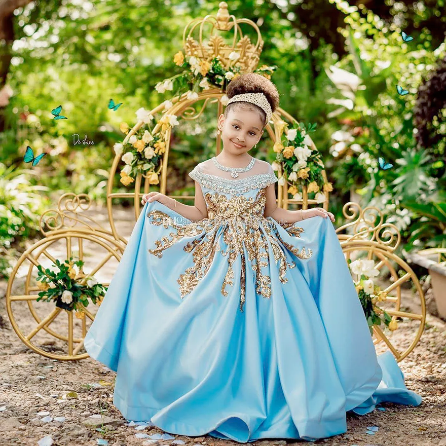 Light Blue Flower Girls Dresses For Weddings Gold Sequined Lace Appliques Silver Crystal Beaded Floor Length Birthday Children Kid Girl Pageant Gowns 